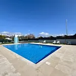 Modern 7 With Pool By Homing *