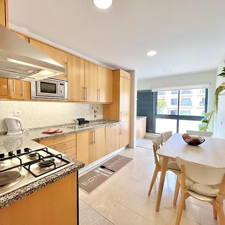 Modern 7 With Pool By Homing