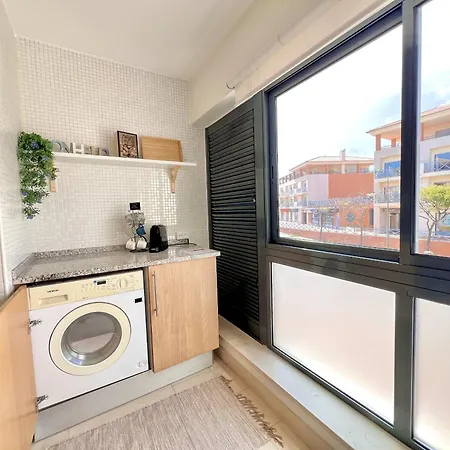 Modern 7 With Pool By Homing Apartament